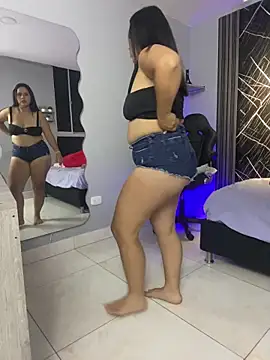 Snapshot of zafina_09 chatting on May 11, 8:17 pm zafina 09 online show from May 11, 8:17 pm