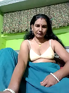 Snapshot of ZIVAA chatting on October 26, 4:24 pm ZIVAA online show from October 26, 4:24 pm