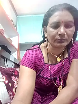 Snapshot of ZIVAA chatting on December 4, 6:23 am ZIVAA online show from December 4, 6:23 am