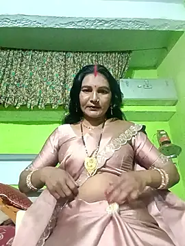 Snapshot of ZIVAA chatting on February 9, 10:52 am ZIVAA online show from February 9, 10:52 am