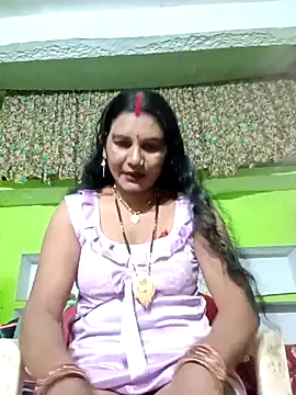 Snapshot of ZIVAA chatting on March 4, 9:04 am ZIVAA online show from March 4, 9:04 am