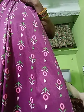 Snapshot of ZIVAA chatting on June 4, 5:02 am ZIVAA online show from June 4, 5:02 am