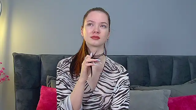 MelissaMays online show from February 1, 6:17 pm