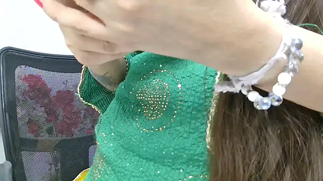 ruby100 online show from January 6, 10:45 pm