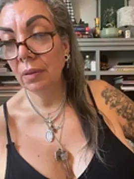 dieseldame1313 online show from July 7, 11:53 pm