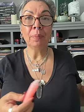 dieseldame1313 online show from July 13, 7:27 pm