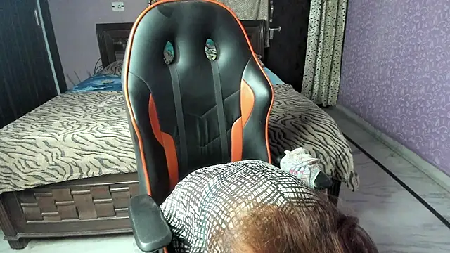 Snapshot of ShylaGill chatting on October 14, 4:52 pm ShylaGill online show from October 14, 4:52 pm