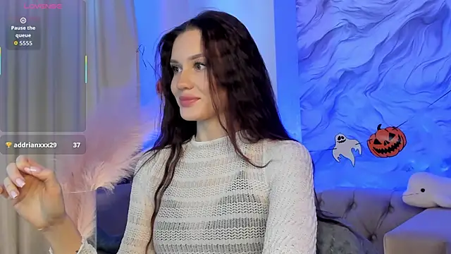 Snapshot of Aria_Mila chatting on October 23, 11:31 am Aria Mila online show from October 23, 11:31 am