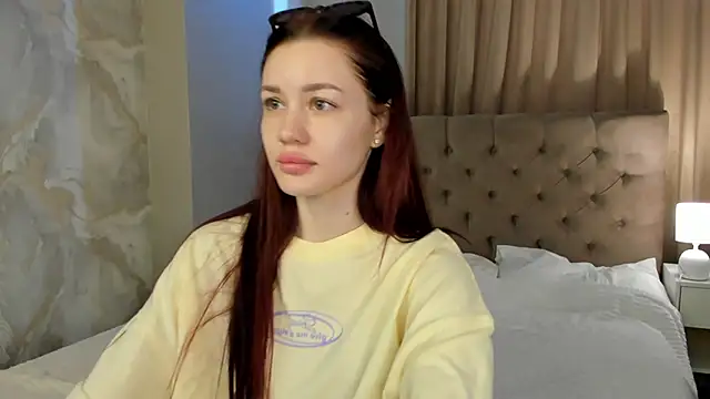 Snapshot of Aria_Mila chatting on May 30, 3:14 am Aria Mila online show from May 30, 3:14 am