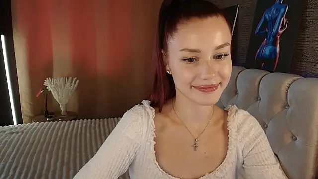 Snapshot of Aria_Mila chatting on July 4, 9:37 am Aria Mila online show from July 4, 9:37 am