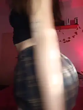 Snapshot of Maia_0 chatting on June 14, 7:49 pm Maia 0 online show from June 14, 7:49 pm