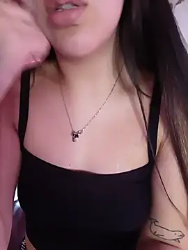 Snapshot of Maia_0 chatting on June 28, 6:58 pm Maia 0 online show from June 28, 6:58 pm