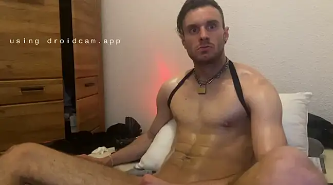 Snapshot of sexbooy27 chatting on March 10, 12:51 am sexbooy27 online show from March 10, 12:51 am