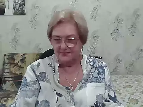 Renata62011 online show from October 24, 11:39 am