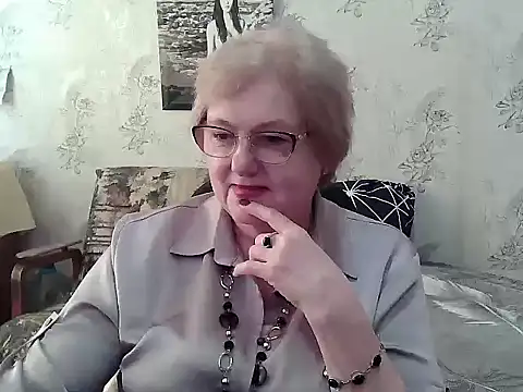 Snapshot of Renata62011 chatting on May 4, 12:01 pm Renata62011 online show from May 4, 12:01 pm