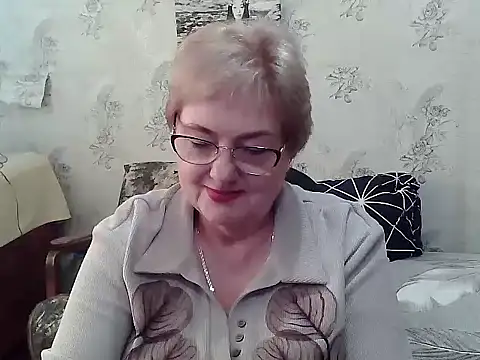 Snapshot of Renata62011 chatting on May 12, 12:35 pm Renata62011 online show from May 12, 12:35 pm