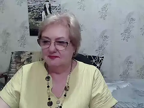 Snapshot of Renata62011 chatting on May 22, 4:56 pm Renata62011 online show from May 22, 4:56 pm