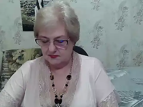Snapshot of Renata62011 chatting on May 26, 12:45 pm Renata62011 online show from May 26, 12:45 pm