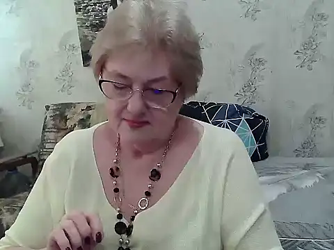 Snapshot of Renata62011 chatting on June 5, 11:16 am Renata62011 online show from June 5, 11:16 am