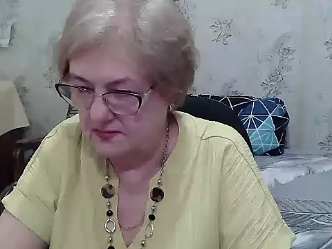 Snapshot of Renata62011 chatting on June 10, 12:15 pm Renata62011 online show from June 10, 12:15 pm
