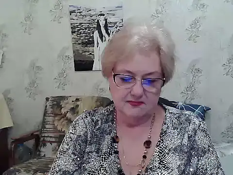 Snapshot of Renata62011 chatting on June 13, 2:37 pm Renata62011 online show from June 13, 2:37 pm