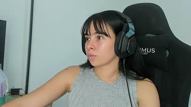 Snapshot of Aishelyng chatting on January 16, 5:11 am Aishelyng online show from January 16, 5:11 am