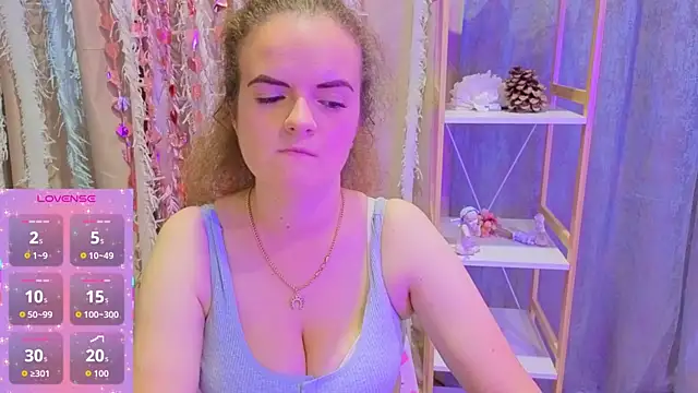 Luisa Rosee online show from October 28, 7:38 pm