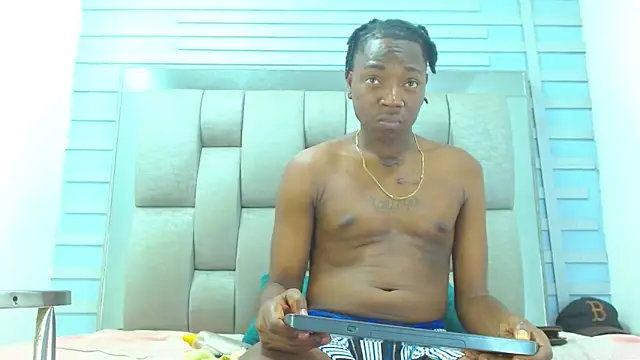 Snapshot of Black_Fire10 chatting on March 20, 7:41 pm Black Fire10 online show from March 20, 7:41 pm