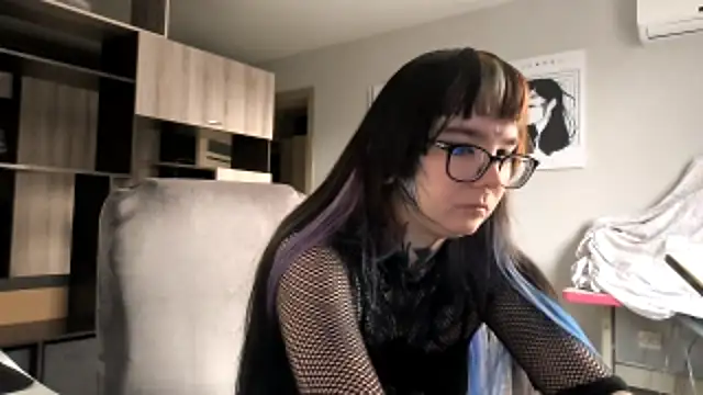 HighelikeGirl online show from November 12, 6:58 am