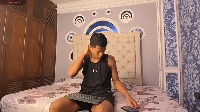 KingStark  online show from November 1, 12:51 pm