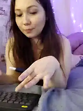  San Sara  online show from January 12, 1:05 pm