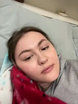 SunshineEmma online show from May 25, 1:33 am