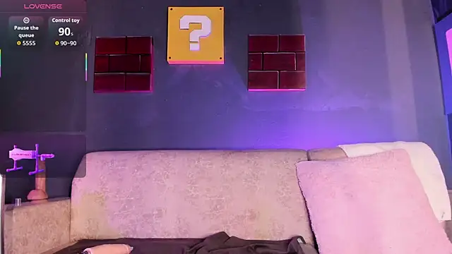 Zoe Ruiiz online show from December 17, 10:38 pm