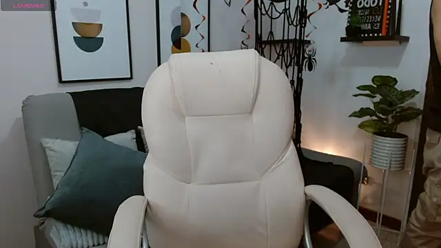   Damian    online show from November 2, 12:13 am