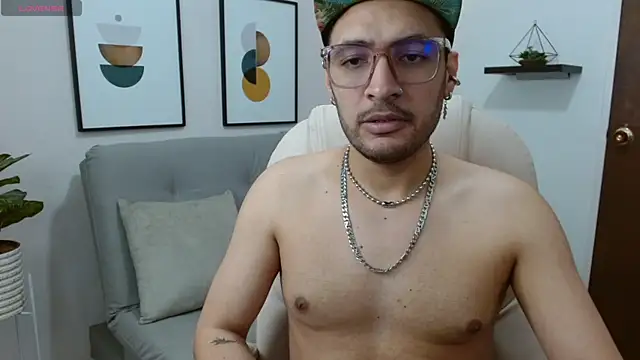   Damian    online show from November 9, 11:03 pm