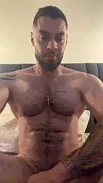 Snapshot of Drake_Cole chatting on May 12, 11:24 pm Drake Cole online show from May 12, 11:24 pm