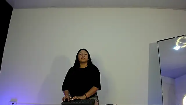 BellaRoux1 online show from September 20, 11:55 am