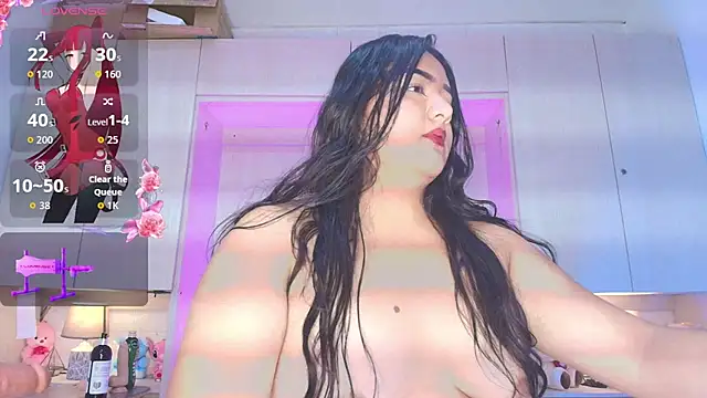 LilyWhitney online show from July 19, 4:22 pm