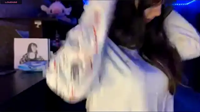 LauretteRagar online show from November 26, 5:14 pm