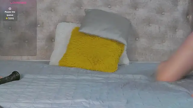 Snapshot of Leah_Brooks chatting on November 21, 4:55 am Leah Brooks online show from November 21, 4:55 am