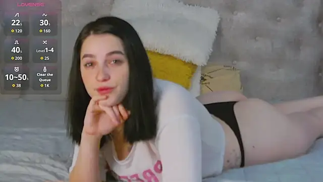 Snapshot of Leah_Brooks chatting on November 25, 5:07 am Leah Brooks online show from November 25, 5:07 am