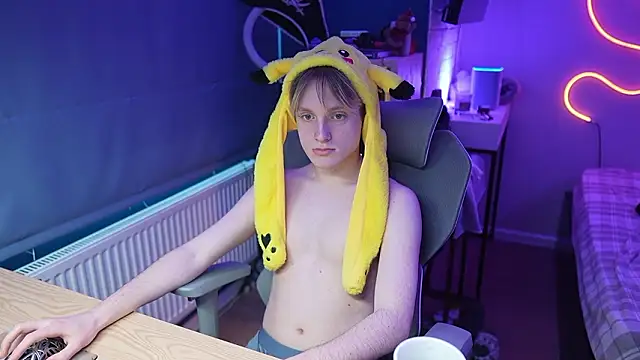 Snapshot of Serxyi chatting on January 15, 11:48 am Serxyi online show from January 15, 11:48 am