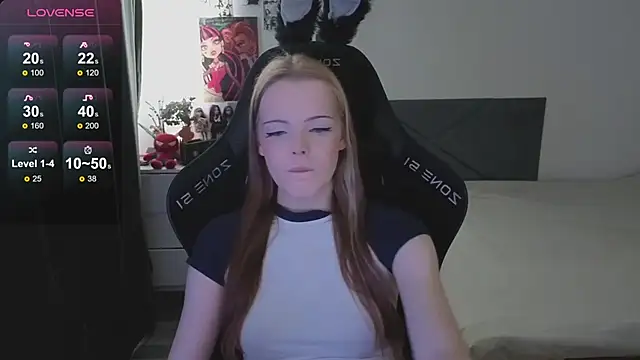 Luna Navy online show from October 21, 9:32 am