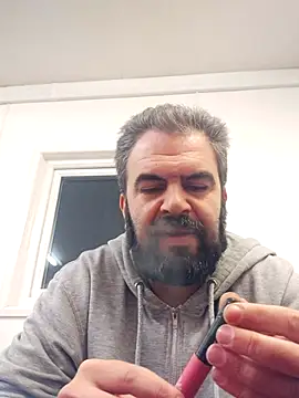 Snapshot of HairypapaK chatting on October 24, 4:42 am HairypapaK online show from October 24, 4:42 am