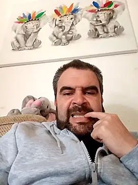 Snapshot of HairypapaK chatting on April 22, 12:18 pm HairypapaK online show from April 22, 12:18 pm