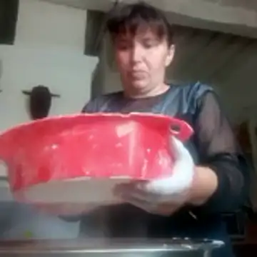 Snapshot of Romashka33011 chatting on May 26, 9:16 am Romashka33011 online show from May 26, 9:16 am