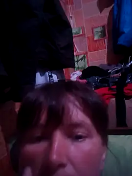 Snapshot of Romashka33011 chatting on June 13, 7:12 pm Romashka33011 online show from June 13, 7:12 pm