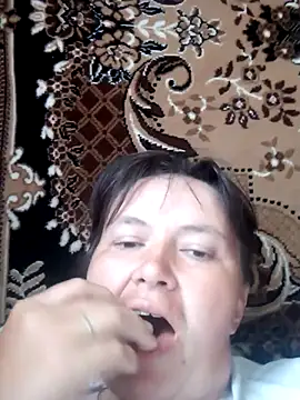 Snapshot of Romashka33011 chatting on June 21, 12:30 pm Romashka33011 online show from June 21, 12:30 pm