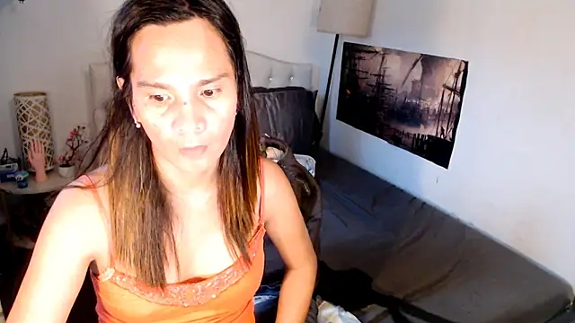 Snapshot of NinaDOM4CUM chatting on June 5, 11:43 pm NinaDOM4CUM online show from June 5, 11:43 pm