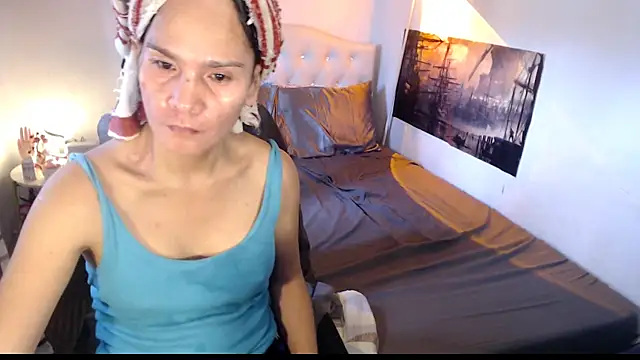 Snapshot of NinaDOM4CUM chatting on July 24, 2:42 am NinaDOM4CUM online show from July 24, 2:42 am